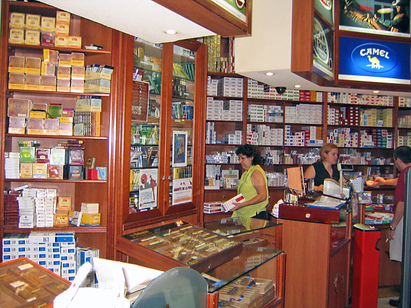 Boutique del fumador - Expendeduría de tabaco "La Vaguada" 
Mª. Carmen Rivera Fernández 
Centro Comercial Madrid 2, Planta Baja, Local 80 - 28029 Madrid 
...