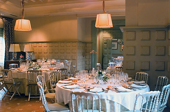 Restaurante LA MASIA DE JOSE LUIS
Avda. Del Angel, s/n - MADRID
...